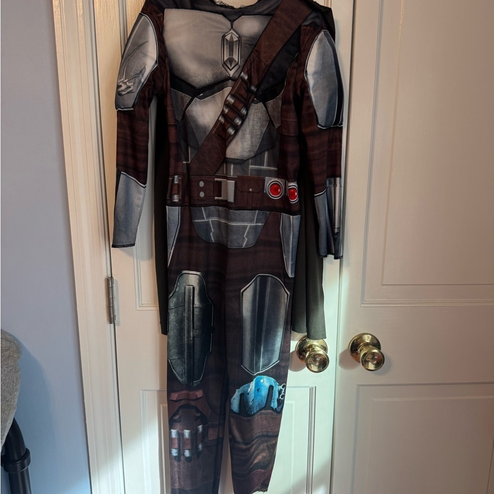 Star Wars Superhero Costume - like new! Fan fave!!